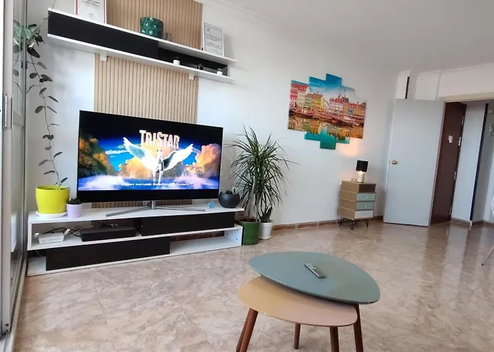 Sea View Apartment - 5 Min Walk To Gibraltar